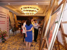 二零一零年七月十一日,“真善忍国际美展”在新加坡展出。