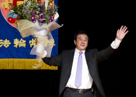 纽约法会召开 师尊亲临讲法答疑