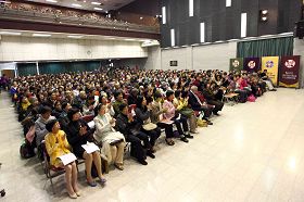 二零一一年香港法会学员分享实修心得(图)