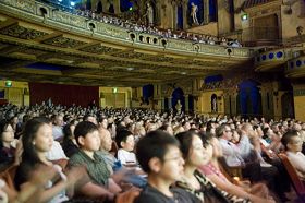 '二月十日,神韵国际艺术团在悉尼帝苑剧院的演出'