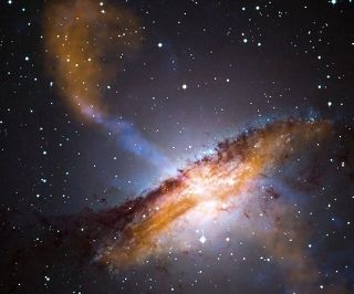 每一个黑洞内存在一个宇宙?(NASA/CXC/CfA/R.Kraft