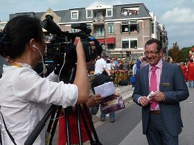 主办方主席瑞尼夫•蒂尔伯格(Rinie