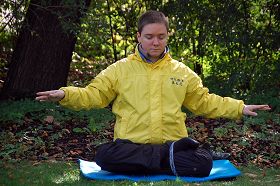 瑞尼修炼法轮功后,人生焕然一新