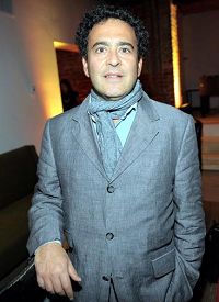 'Telefilms执行董事迭戈·哈拉威(Diego Halabi)观看神韵后表示,演出惊喜连连。'