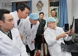 王立军二零零八年六月调任重庆,指示重庆警局要加快无创伤解剖的实践应用。
