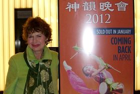 擅长舞蹈,作画的私人教练Beverly