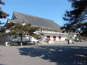 '吉林大学礼堂(鸣放宫)'