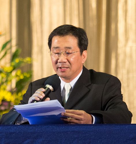 Fig4:法轮功学员们在法会上分享了他们的修炼心得体会。