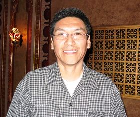 田纳西报纸主编卡洛斯•尼舒先生:感受到我们来到这里的目的以及人生的意义