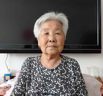 图三:盼儿望眼欲穿、日夜受煎熬的石孟文老母