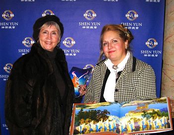 国际名媛协会大使苏珊·斯托瑞女士(Susan