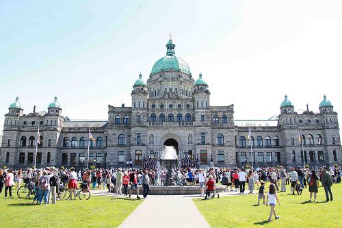 维多利亚市(Victoria)的省议会大厦附近是加拿大西部著名旅游景点