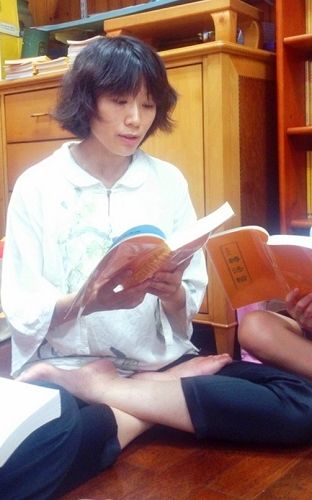 图6:一九九九年得法的台湾法轮功学员周怡怡