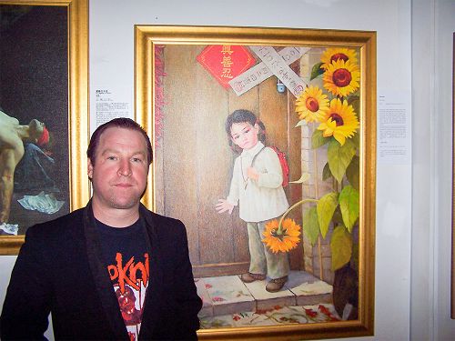 图4:画家兼郝利画廊(Holly Galleries)的业主詹姆斯·郝利先生