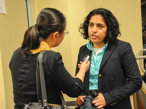 图3:亚省议员卡齐姆呼吁人们伸出援手,制止活摘罪恶。