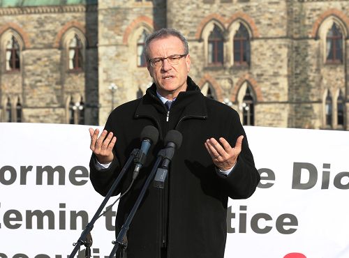 图7:国会议员瑞兹纽科斯基(Borys Wrzesnewskyj)