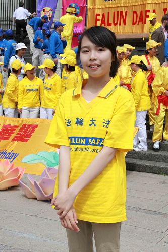 图6:小贝贝是沐浴法轮大法法光长大的孩子