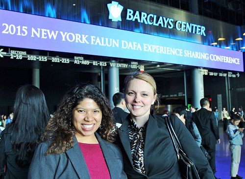 图:来自新泽西的医学博士迪曼诺夫斯基(Marija D. Dimanovski)女士(右)和希格拉(Livdaka Segura)女士都是新学员。