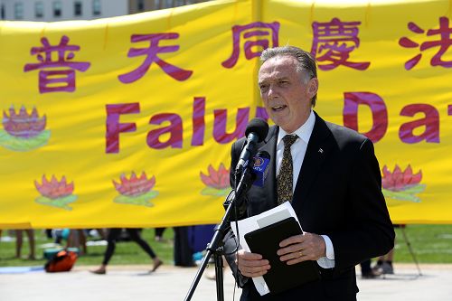 图:国会议员、加拿大国会法轮功之友主席彼得·肯特(Peter Kent)