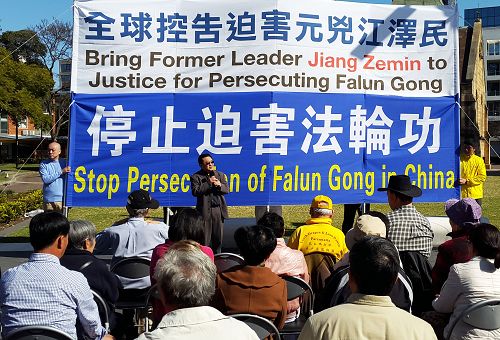 图解:阮律师:当任何人的尊严和基本权利被践踏时,实质上所有的人权都被践踏蹂躏了