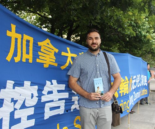 来自多伦多的Anthony Yannos说:“江是非常坏的,全球控诉他就对了。”