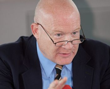 图:gutman 中国问题专家葛特曼认为有六万五千法轮功学员被活摘器官而死亡