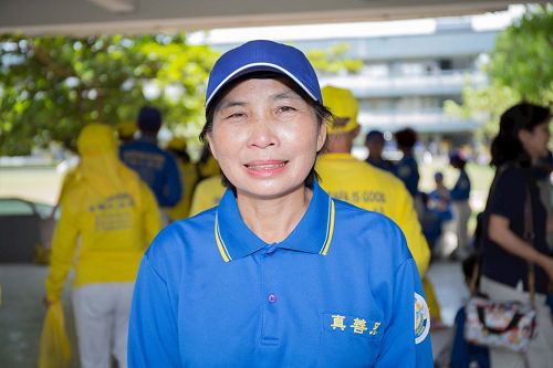 '图2:来自台湾最南的恒春幼儿园园长白玉美,处处以“真、善、忍”为生活准则,亲切善良又乐于助人,很多恒春老街的乡亲们说:“你看到那白园长,就知道法轮大法好!”'