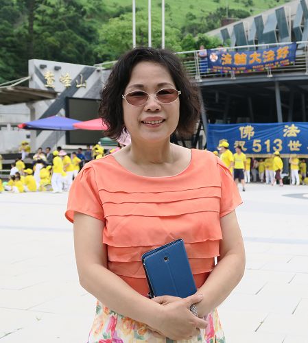 图9:船务代理公司负责人李秀里感激法轮功带给她身心灵的提升