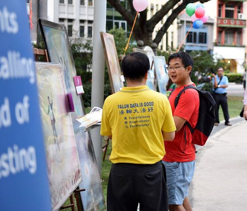 图4:民众听闻真相后,支持法轮功学员反迫害