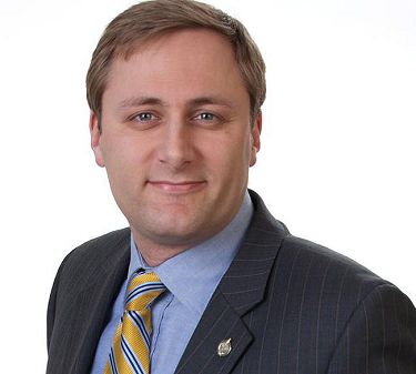 萨斯卡通大学(Saskatoon-University)选区的国会议员Brad Trost先生
