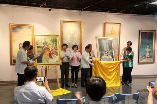 二零一六年六月二十六日真善忍国际美展开幕,来自艺文界、政界、教育界人士为美展揭幕。