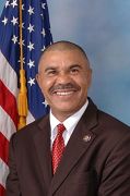 美国密苏里州国会议员威廉‧拉齐‧克莱(William Lacy Clay)