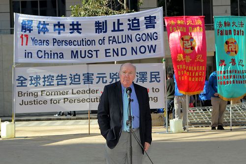 图12:澳洲国家公民委员会(National Civic Council)主席彼德•维斯特摩尔先生(Peter Westmore)