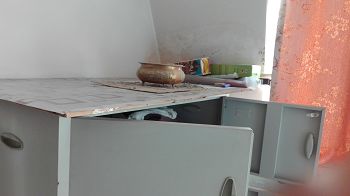 图4:大法师父法像被抄走,储柜被翻抄。