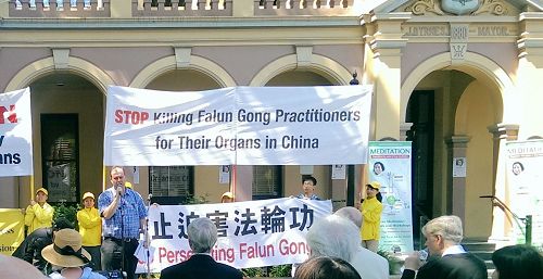'图9:前帕拉玛塔市工党议员、律师詹姆斯·肖(James