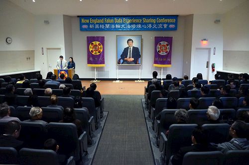 '图1:法会交流现场'