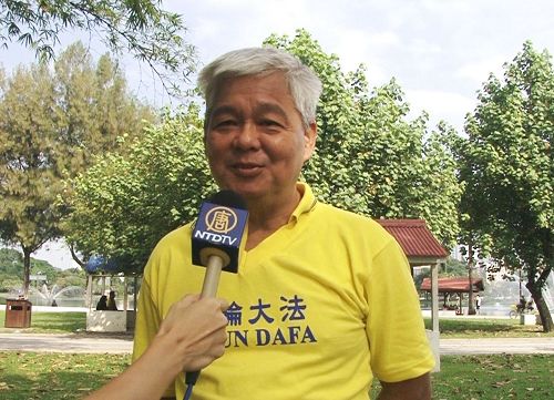 '图11:周先生很感谢师父传给我们这部大法。'