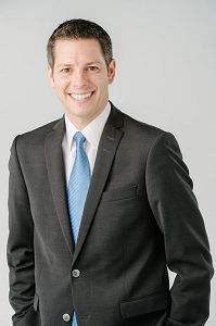 图6:加拿大温尼伯市市长布莱恩·褒曼
