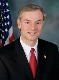 '图1:第27号议案议案发起人、健康委员会主席马修·贝克(Matthew Baker)'