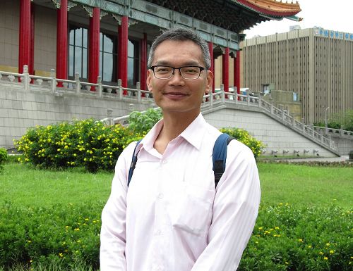 '图1:蒋文中修炼法轮功后,身心焕然一新'