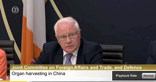 '图2:外交事务、贸易和防御联合委员会主席、布兰登·史密斯议员(Brendan Smith)'