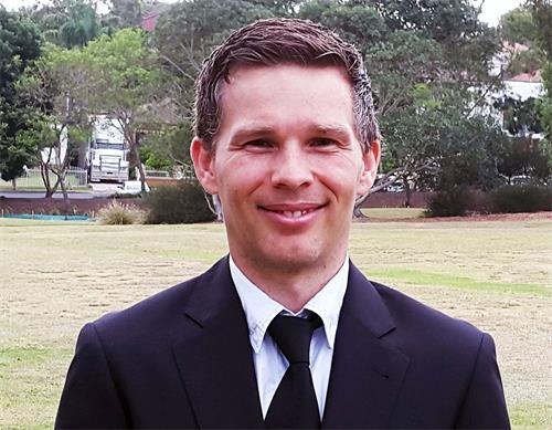 '图4:澳洲西人学员尼古拉斯(Nicholas Earle)表示:无法用语言表达我成为大法弟子有多么的幸福'