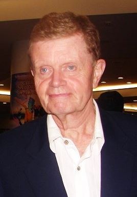 '图10:奥克兰公民自由委员会主席威尔逊(Barry?Wilson?)律师'
