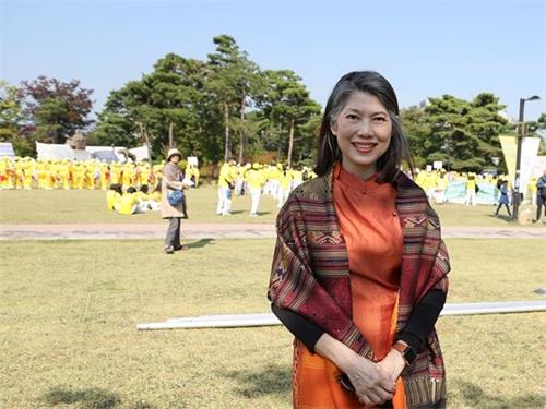 '图15:来自泰国的彼尼亚(音译),修炼至今已二十年。'