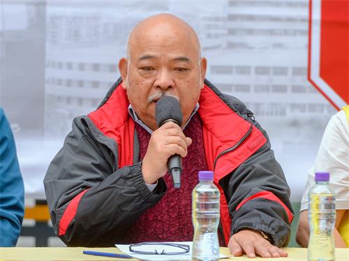 图6:香港前立法局议员曾健成批评中共对人民的迫害持续加剧,他强调法轮功学员的精神值得大家效法。