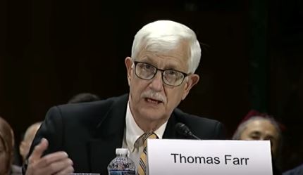 '图三:美国国务院国际宗教自由办公室的第一任主任、宗教自由协会的总裁法尔(Thomas