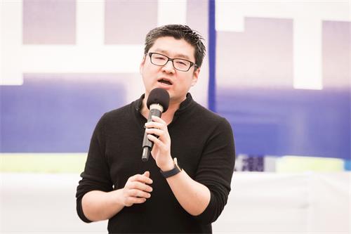 '图5:台北市议员徐弘庭表示法轮功学员能勇敢站出来就是最重要的价值。'