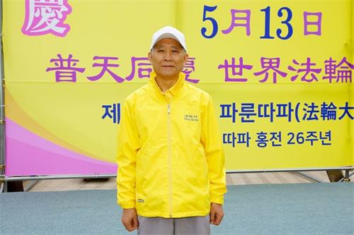 '图28:具昌书先生从2017年5月开始修炼,他表达感激之情:“?大法是我人生的指南'