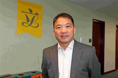 '图5:香港立法会议员、民主党主席胡志伟推崇“真、善、忍”引领中华民族复兴'
