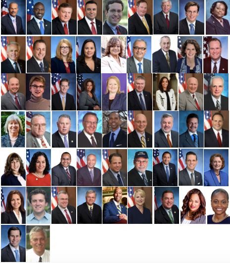 '图1:纽约州五十六位州众议员联署褒奖,恭贺“第十九届世界法轮大法日”。上图从左到右、从上到下:杰斐里昂?奥博锐(Jeffrion?L.?Aubry),迈克尔?布莱克(Michael?Blake),肯尼思?布兰肯布什(Kenneth?D.?Blankenbush),卡尔?布拉本纳(Karl?Brabenec),大卫?布赫瓦尔德(David?Buchwald),玛可?博特勒(Marc?W.?Butler),凯文?卡希尔(Kevin?A.?Cahill),罗伯特?卡罗尔(Robert?C.?Carroll),维维安?库克(Vivian?E.?Cook?),克利福德?克劳奇(Clifford?W.?Crouch),布莱恩?柯伦(Brian?F.?Curran),丹尼尔?罗森塔尔(Daniel?Rosenthal),卡门?德拉罗莎(Carmen?N.?De?La?Rosa),伊内斯?狄更斯(Inez?E.?Dickens),安东尼?德乌尔索(Anthony?D'Urso),约瑟夫?埃里戈(Joseph?A.?Errigo),帕特里夏?费伊(Patricia?A.?Fahy),迈克尔?菲茨帕特里克(Michael?J.?Fitzpatrick),安德鲁?葛巴瑞娜(Andrew?R.?Garbarino),艾琳?冈瑟(Aileen?M.?Gunther),安德鲁?赫维希(Andrew?D.?Hevesi),帕梅拉?亨特(Pamela?J.?Hunter),艾迪?詹(Addie?E.?Jenne?),玛克?琼斯(Mark?C.?Johns),拉托雅?乔伊纳(Latoya?Joyner),彼得?劳伦斯(Peter?A.?Lawrence),约瑟夫?伦托尔(Joseph?R.?Lentol),芭芭拉?利夫顿(Barbara?S.?Lifton),威廉?马吉(William?Magee),约翰?麦唐纳(John?T.?McDonald),大卫?麦唐纳(III,?David?G.?McDonough),沃尔特?莫斯利(Walter?T.?Mosley),穆雷(L.?Dean?Murray),丹尼尔?奥唐奈(Daniel?J.?O'Donnell),费利克斯?奥尔蒂斯(Felix?W.?Ortiz),菲利普?帕尔梅萨诺(Philip?A.?Palmesano),克莉丝汀?佩莱格里诺(Christine?Pellegrino),斯泰西?阿马托(Stacey?Pheffer?Amato),维克多?皮查尔多(Victor?Pichardo),加里?普雷托(J.?Gary?Pretlow),安德鲁?拉亚(Andrew?P.?Raia),何塞?里维拉(José?Rivera),罗伯特?罗德里格斯(Robert?J.?Rodriguez),安杰洛?圣塔巴巴拉(Angelo?Santabarbara),乔-安妮?西蒙(Jo?Anne?Simon),阿贝拉·希莫塔斯(Aravella?Simotas),詹姆斯?司古菲斯(James?Skoufis),丹尼尔·施特(Daniel?G.?Stec),小弗雷德?蒂勒(Fred?W.?Thiele,?Jr.?),克莱德?韦内尔(Clyde?Vanel),玛丽·沃尔什(Mary?Beth?Walsh),雷蒙德·瓦特(Raymond?W.?Walter),海梅·威廉(Jaime?R.?William),基思·赖特(Keith?L.?Wright),肯尼斯·泽布罗斯基(Kenneth?P.?Zebrowski),史蒂文?恩格布莱特(Steven?Englebright)'